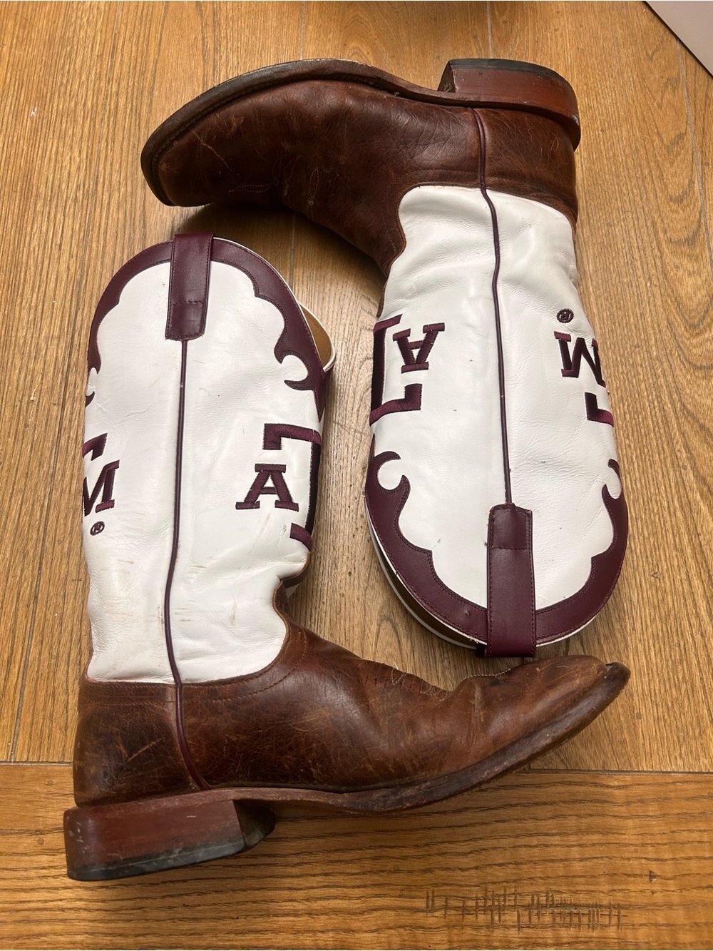 A&M LEATHER Cowboy Boots with Maroon Accents MENS 8.5